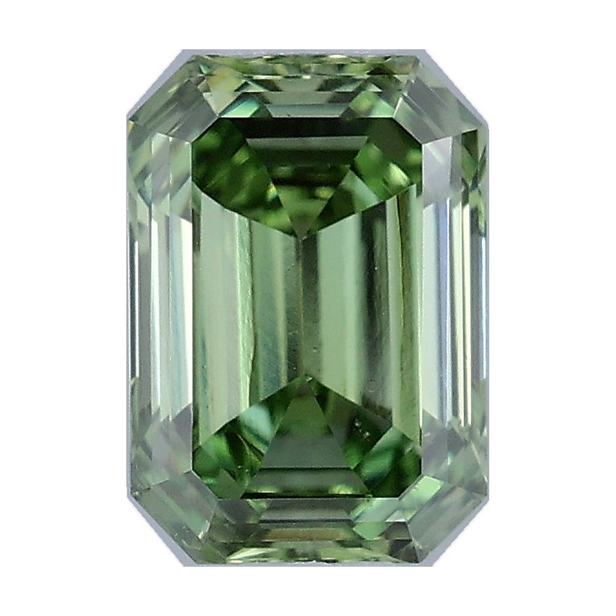 0.52 ct emerald lab-grown diamond, fancy vivid green, VS2 clarity, IGI certified, still from its 360° video