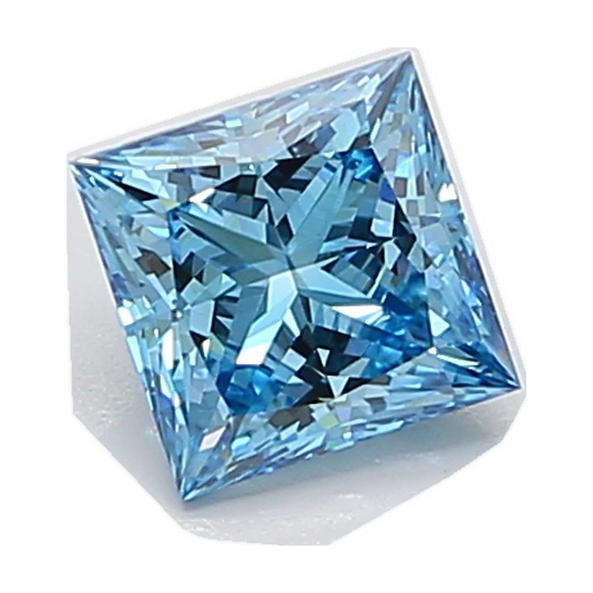 1.54 ct princess lab-grown diamond, fancy vivid blue, VS1 clarity, IGI certified, still from its 360° video