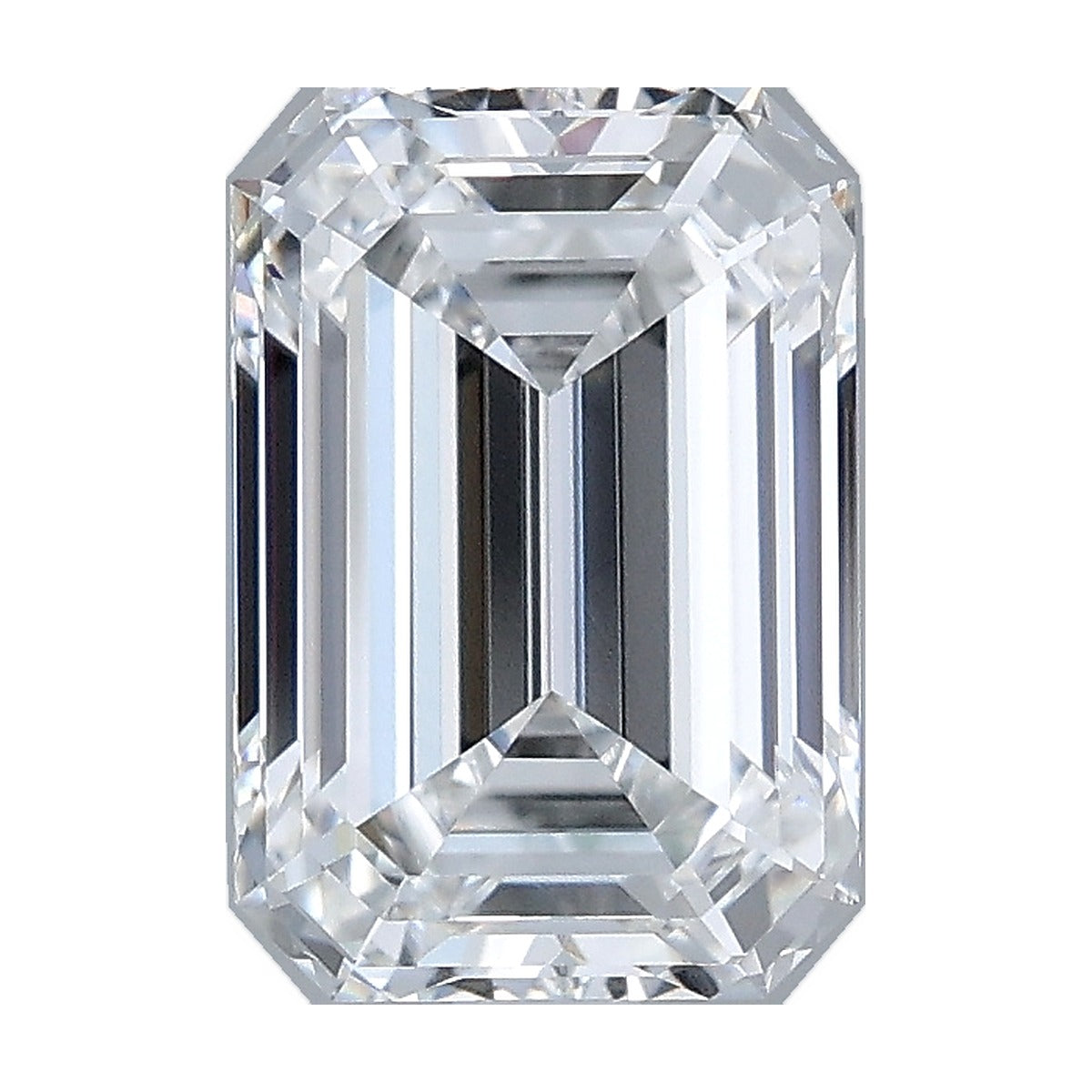 2.04 ct emerald lab-grown diamond, E color, VVS2 clarity, IGI certified, still from its 360° video