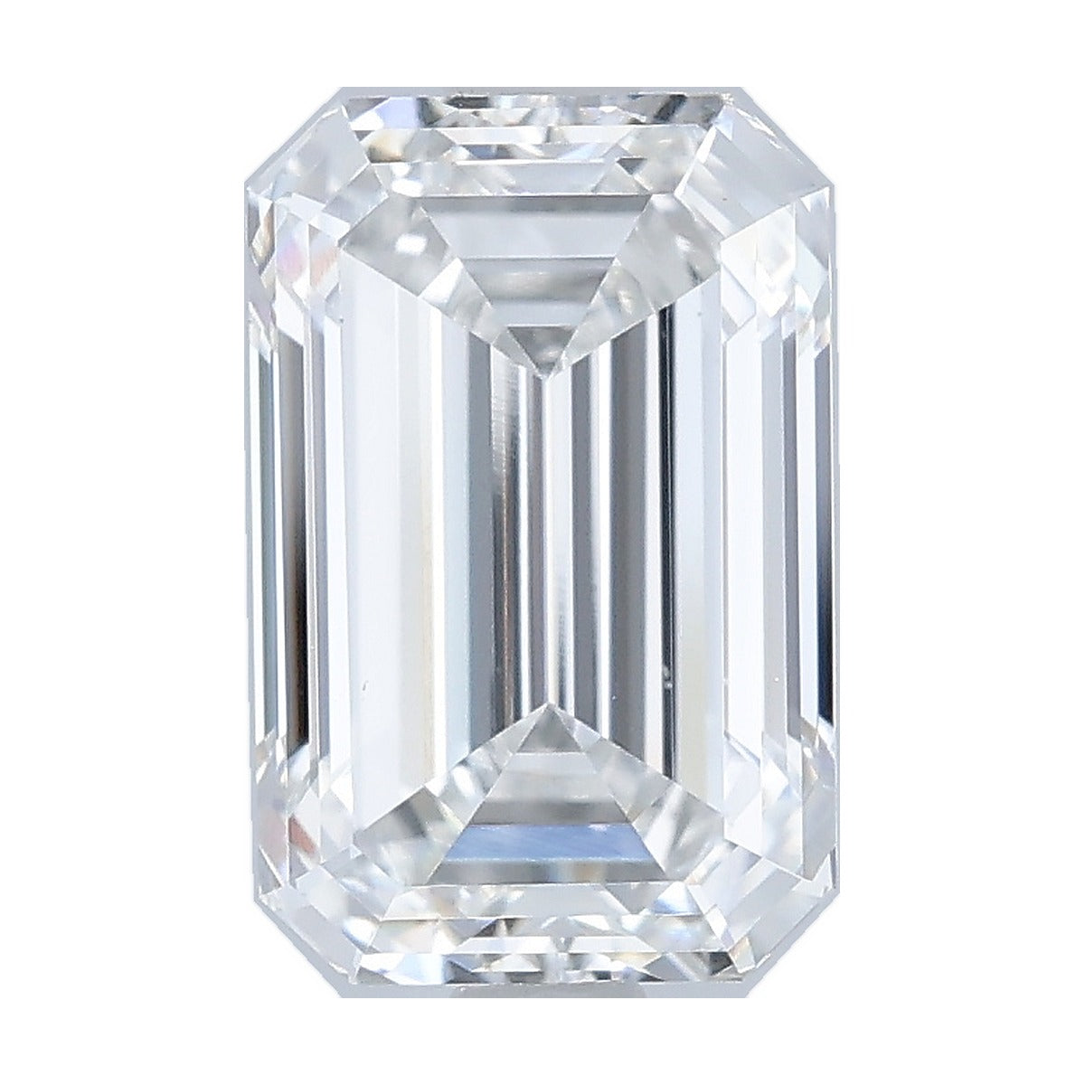 2.53 ct emerald lab-grown diamond, E color, VS1 clarity, IGI certified, still from its 360° video