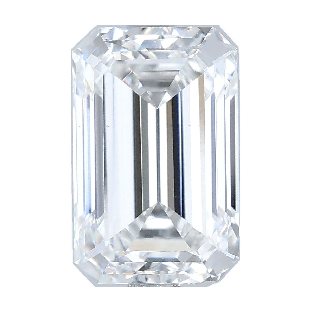 2.53 ct emerald lab-grown diamond, E color, VS1 clarity, IGI certified, still from its 360° video