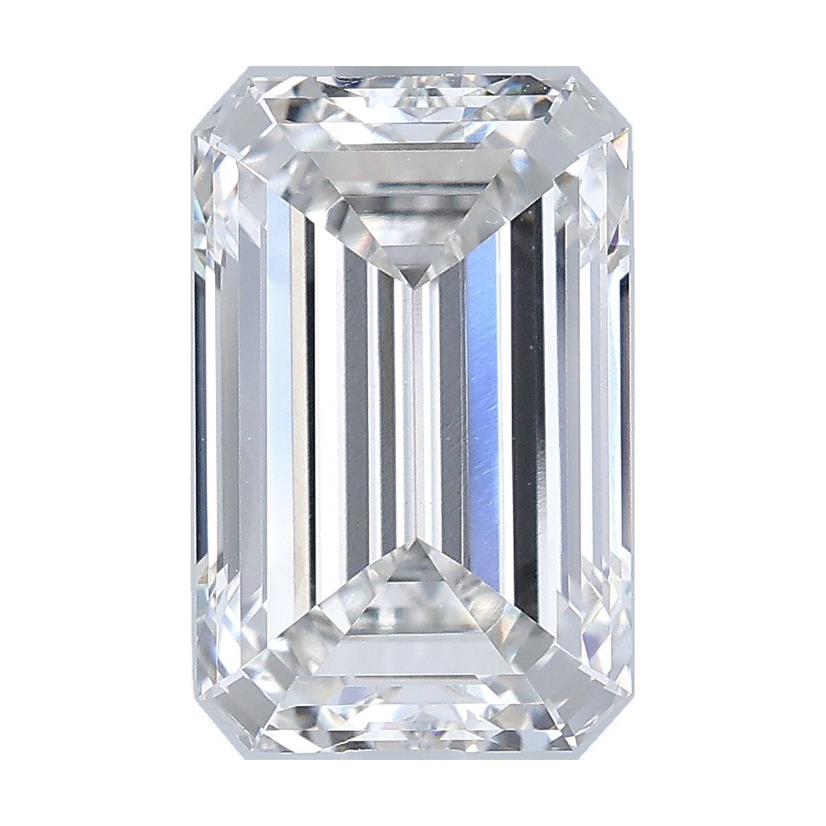 3.52 ct emerald lab-grown diamond, G color, VVS2 clarity, IGI certified, still from its 360° video