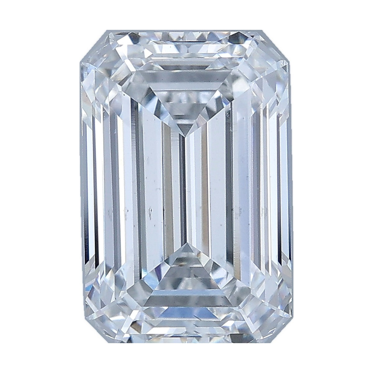 3.55 ct emerald lab-grown diamond, E color, VS2 clarity, IGI certified, still from its 360° video