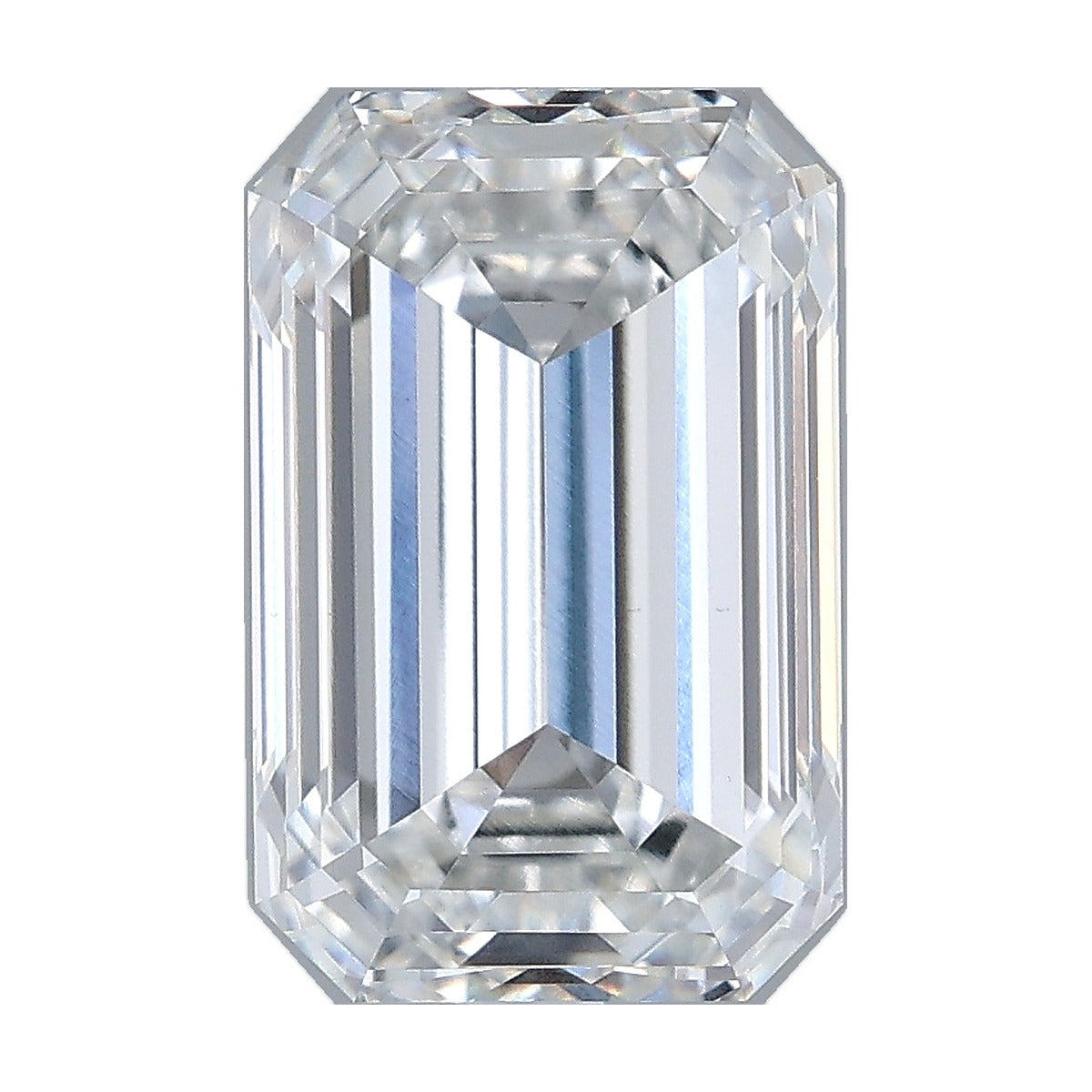 3.71 ct emerald lab-grown diamond, E color, VS1 clarity, IGI certified, still from its 360° video