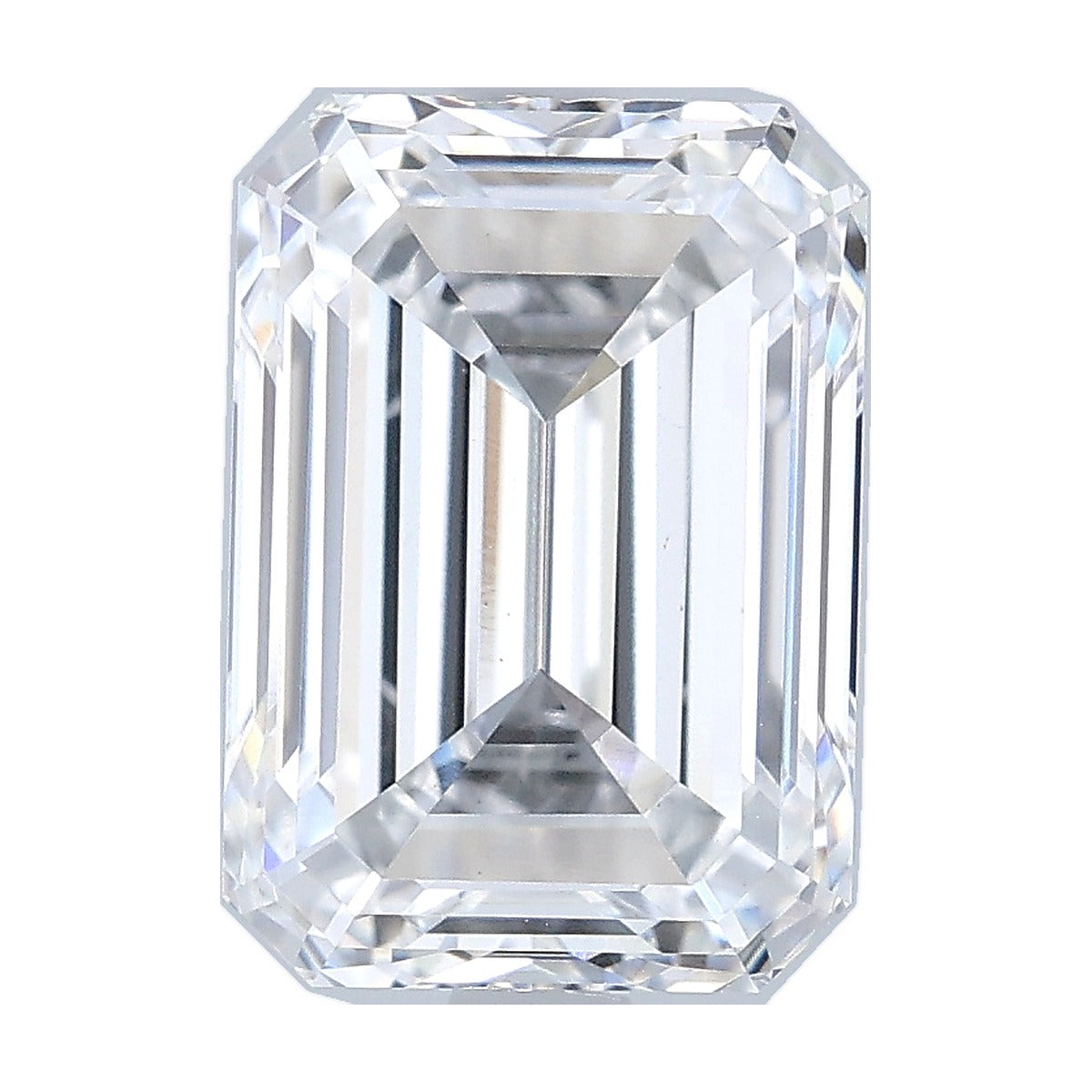 3.79 ct emerald lab-grown diamond, E color, VS1 clarity, IGI certified, still from its 360° video