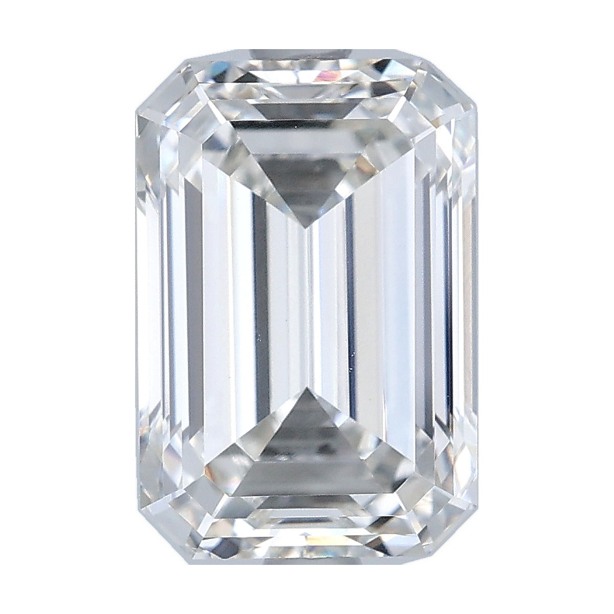 3.80 ct emerald lab-grown diamond, G color, VVS2 clarity, IGI certified, still from its 360° video