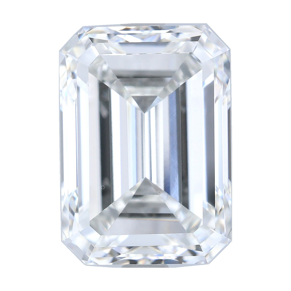 5.02 ct emerald lab-grown diamond, F color, VS1 clarity, IGI certified, still from its 360° video