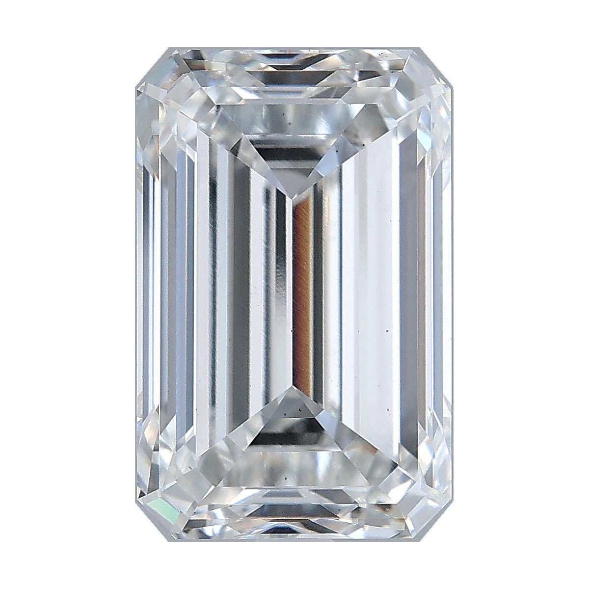 5.02 ct emerald lab-grown diamond, F color, VS2 clarity, IGI certified, still from its 360° video
