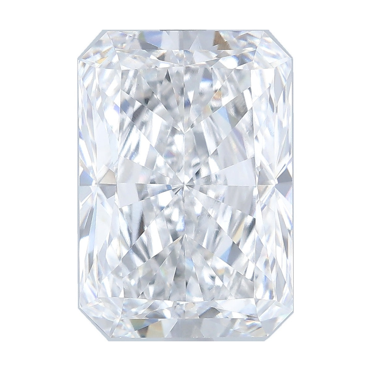 5.51 ct radiant lab-grown diamond, D color, VVS2 clarity, IGI certified, still from its 360° video