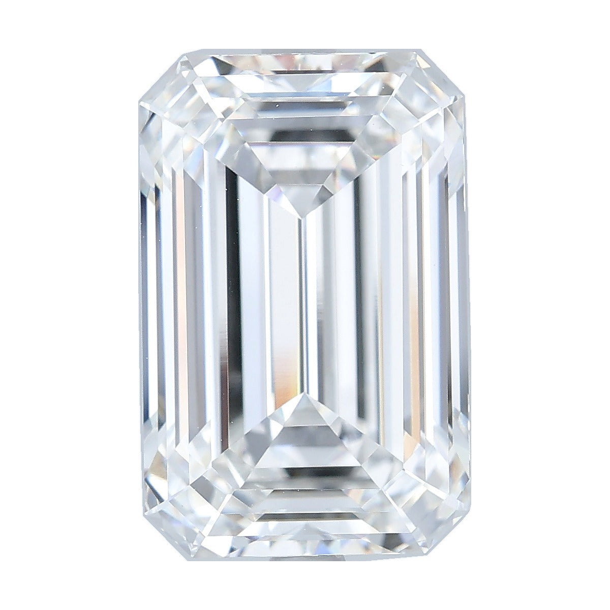 8.05 ct emerald lab-grown diamond, F color, VVS2 clarity, IGI certified, still from its 360° video