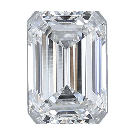 1.04 ct emerald lab-grown diamond, E color, VVS2 clarity, IGI certified, still from its 360° video