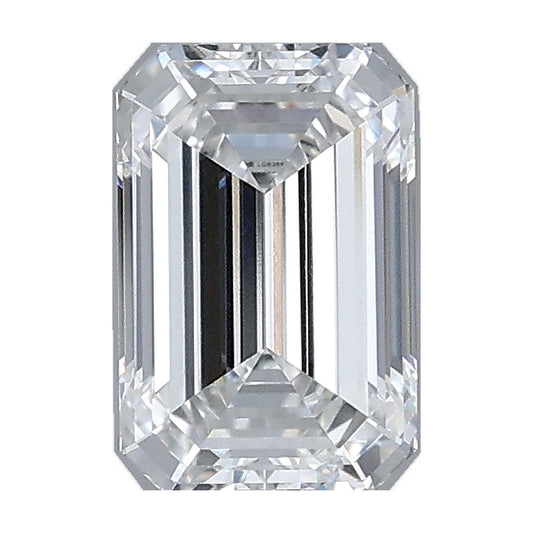 1.05 ct emerald lab-grown diamond, E color, VVS2 clarity, IGI certified, still from its 360° video
