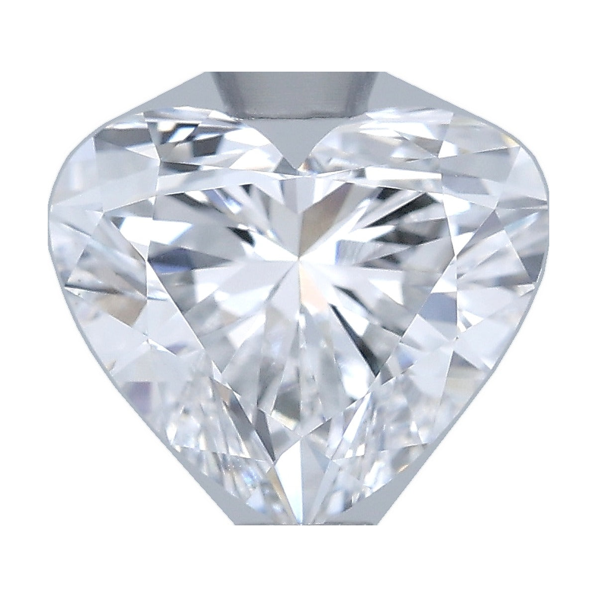 1.24 ct heart lab-grown diamond, D color, VVS2 clarity, IGI certified, still from its 360° video