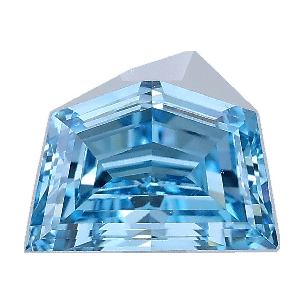 1.56 ct cadillac lab-grown diamond, fancy vivid blue, VS1 clarity, IGI certified, still from its 360° video