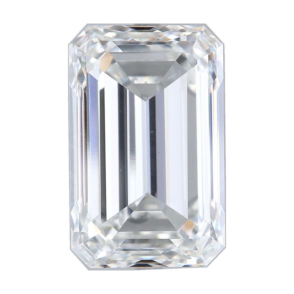 14.52 ct emerald lab-grown diamond, F color, VS1 clarity, IGI certified, still from its 360° video