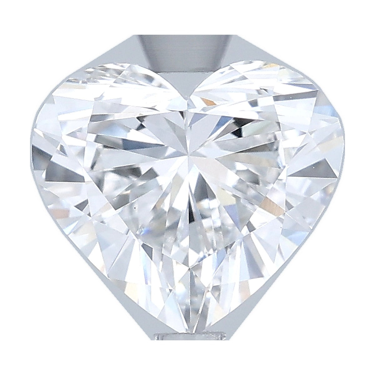 2.07 ct heart lab-grown diamond, D color, VVS2 clarity, IGI certified, still from its 360° video