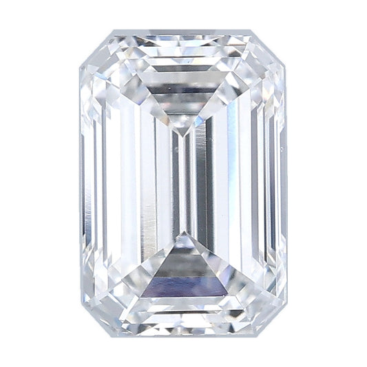 2.10 ct emerald lab-grown diamond, F color, VS1 clarity, IGI certified, still from its 360° video
