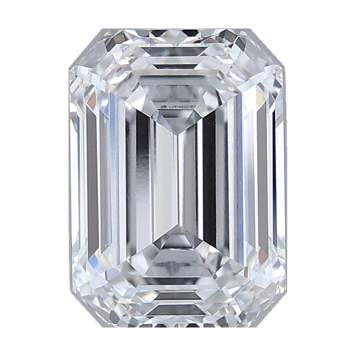 2.36 ct emerald lab-grown diamond, D color, VVS2 clarity, IGI certified, still from its 360° video