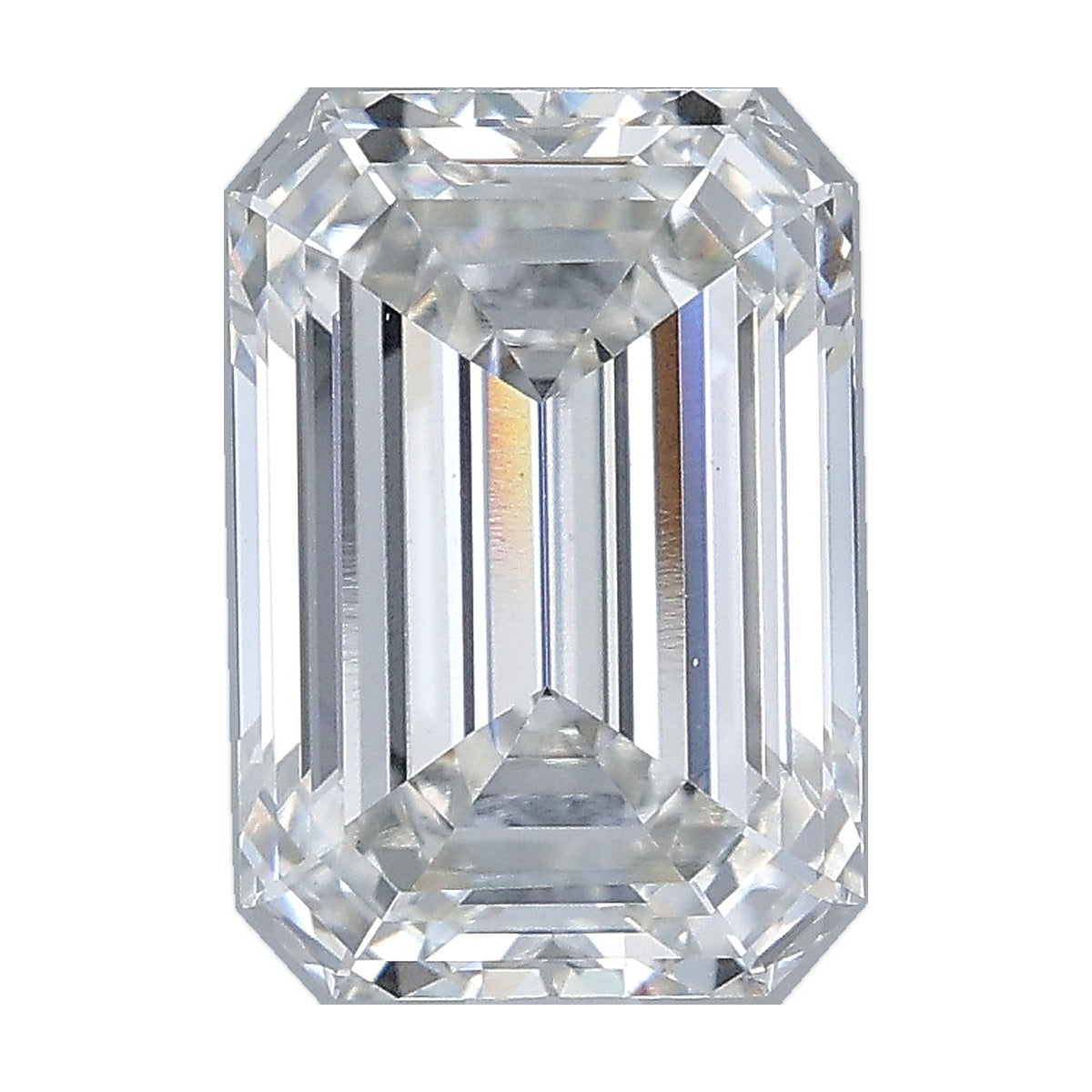 2.52 ct emerald lab-grown diamond, G color, VS1 clarity, IGI certified, still from its 360° video