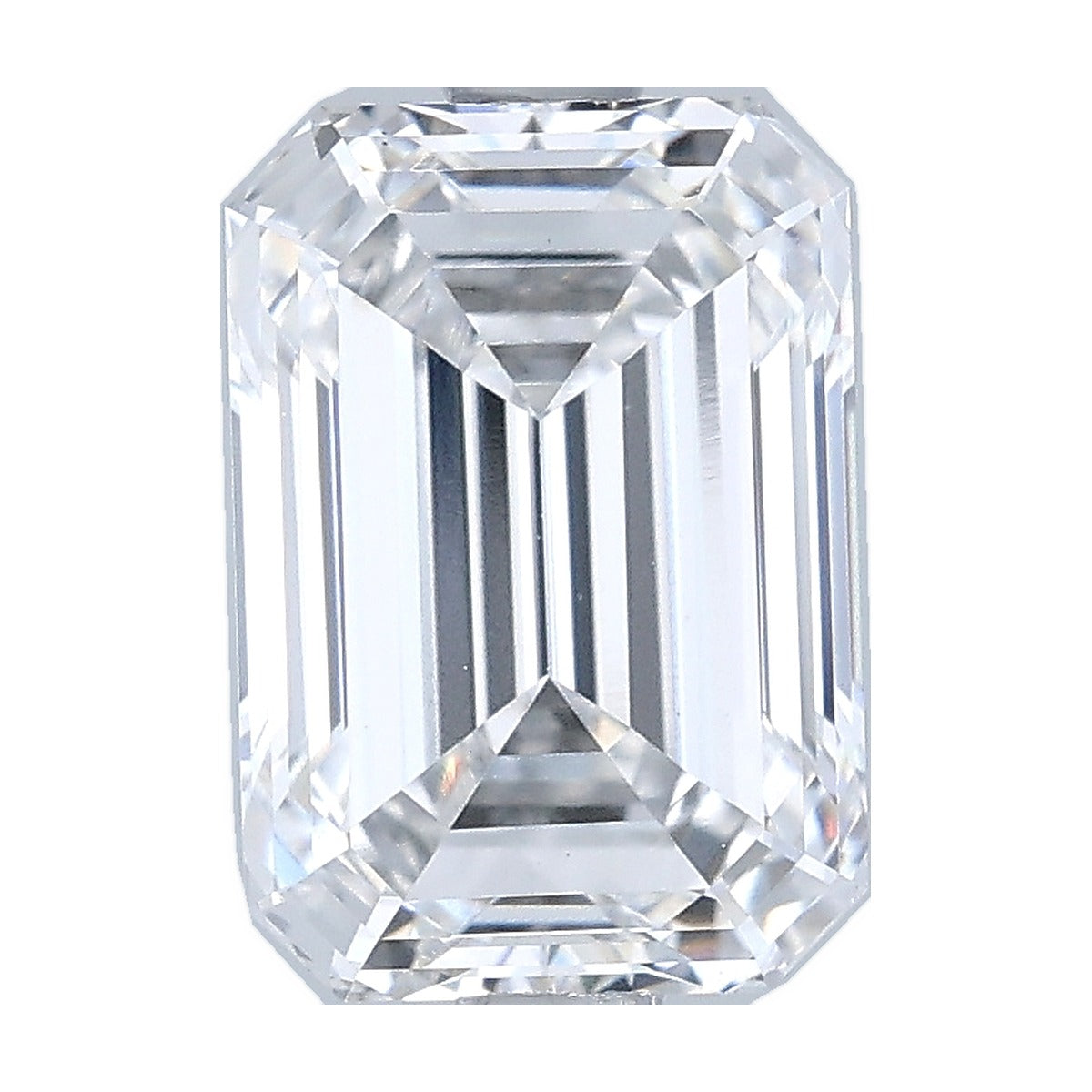 2.57 ct emerald lab-grown diamond, E color, VS1 clarity, IGI certified, still from its 360° video