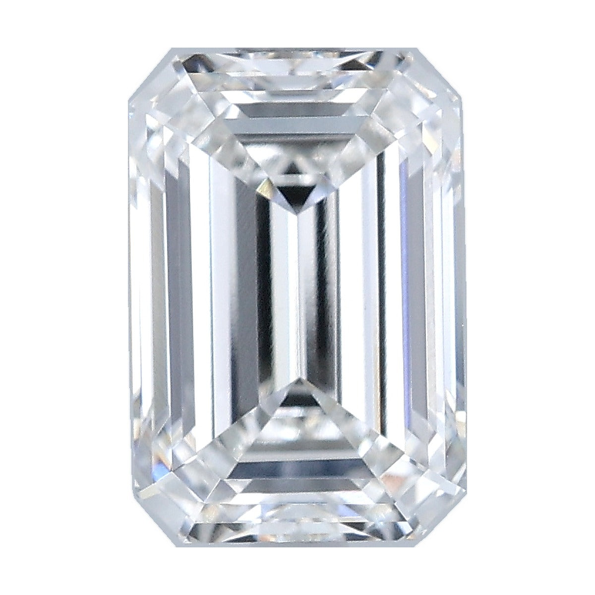 2.58 ct emerald lab-grown diamond, F color, VVS2 clarity, IGI certified, still from its 360° video