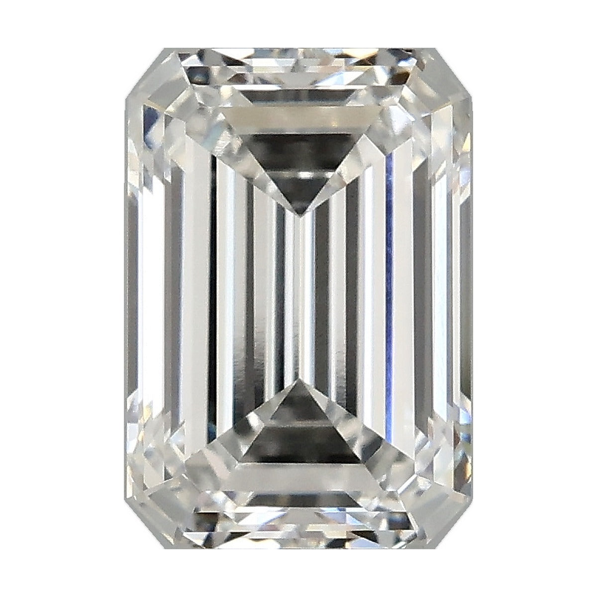 2.74 ct emerald lab-grown diamond, F color, VVS2 clarity, IGI certified, still from its 360° video