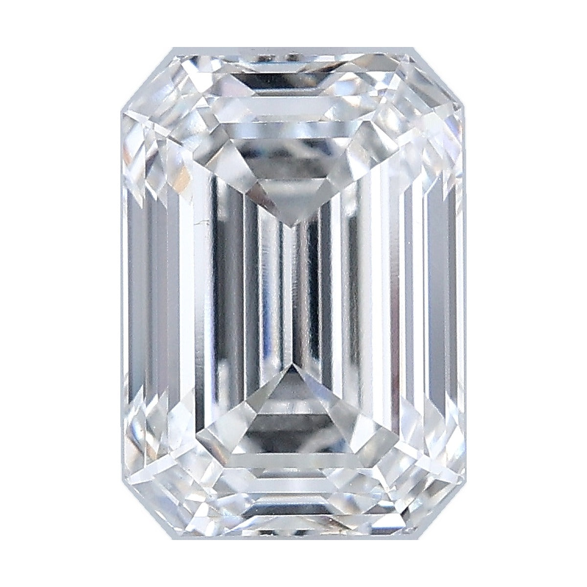 2.77 ct emerald lab-grown diamond, F color, VS1 clarity, IGI certified, still from its 360° video