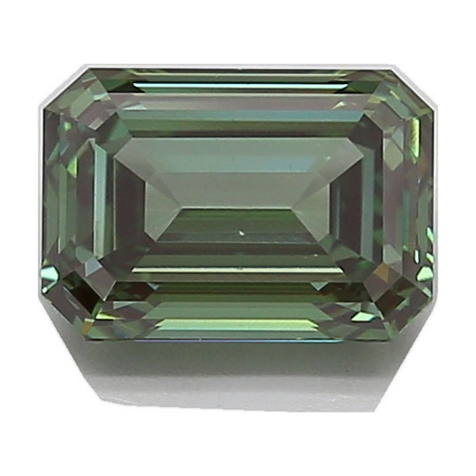 3.04 ct emerald lab-grown diamond, fancy vivid green, VS1 clarity, IGI certified, still from its 360° video