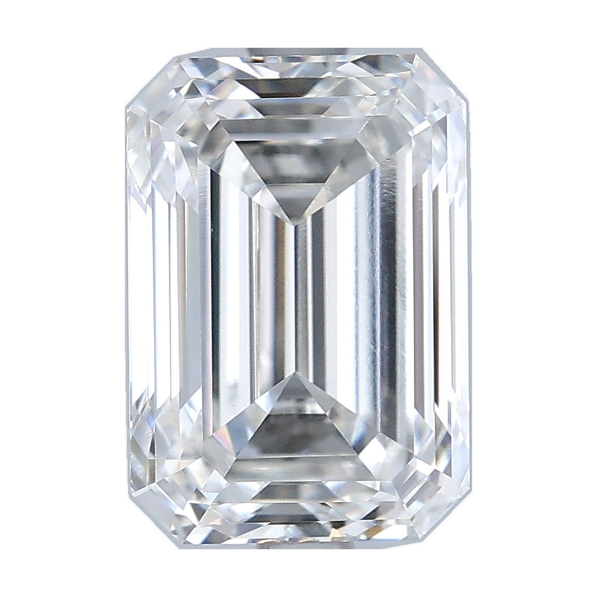 3.06 ct emerald lab-grown diamond, F color, VVS2 clarity, IGI certified, still from its 360° video