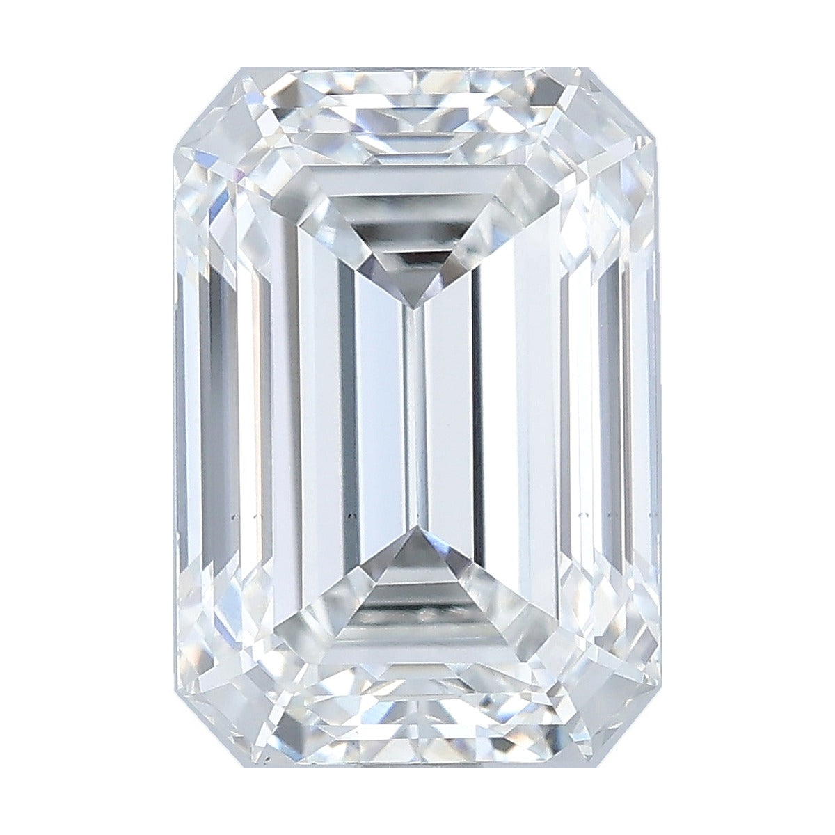 3.52 ct emerald lab-grown diamond, F color, VS2 clarity, IGI certified, still from its 360° video