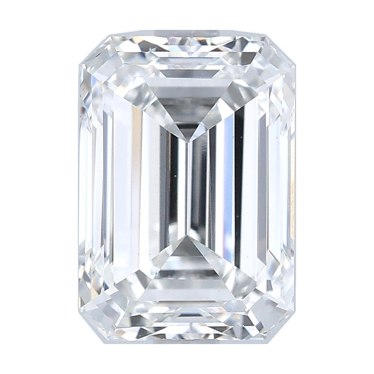 3.55 ct emerald lab-grown diamond, E color, VS1 clarity, IGI certified, still from its 360° video