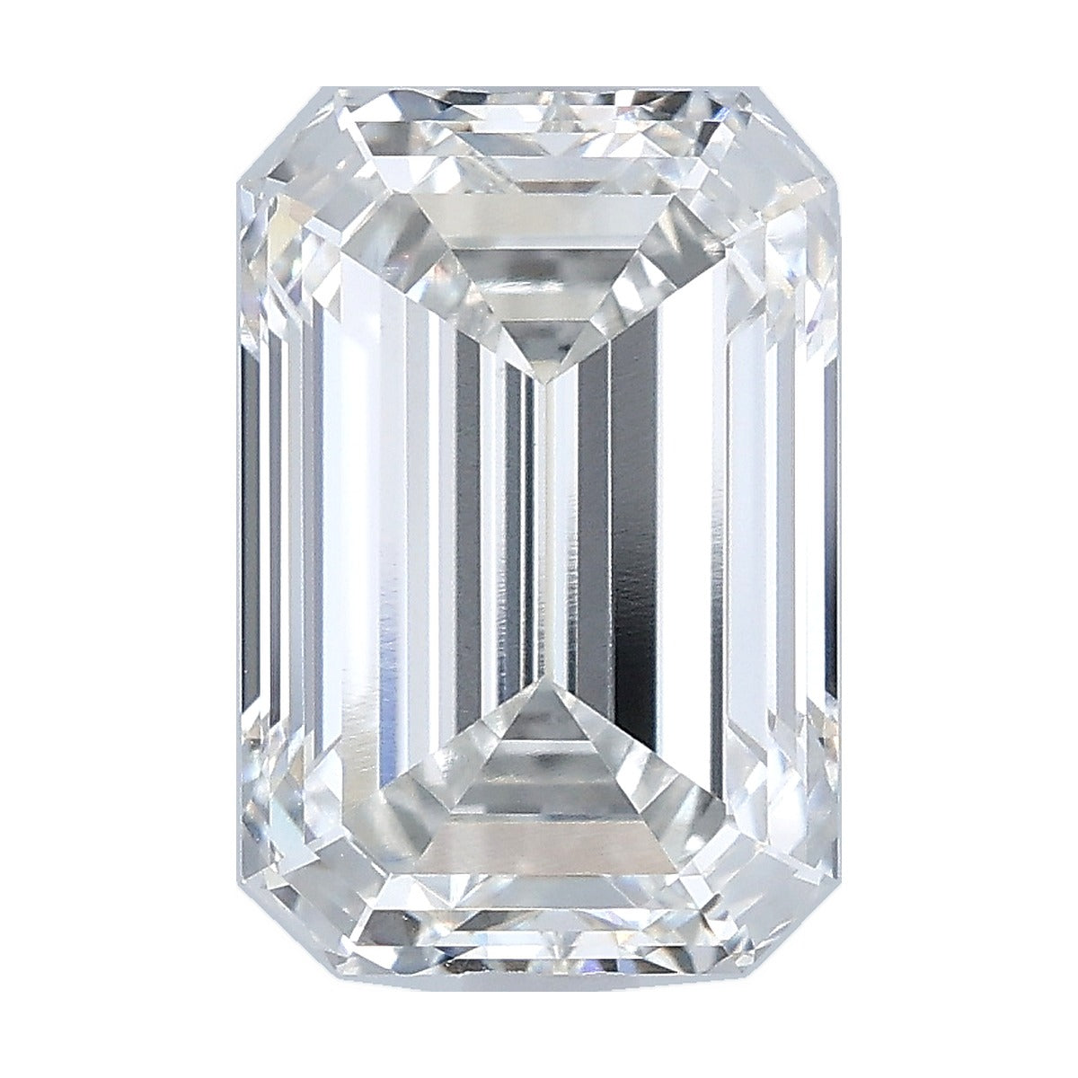 3.56 ct emerald lab-grown diamond, G color, VVS2 clarity, IGI certified, still from its 360° video