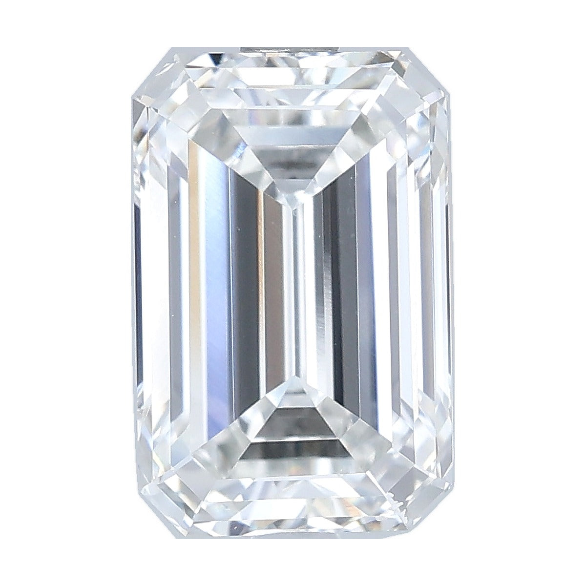 3.57 ct emerald lab-grown diamond, E color, VVS2 clarity, IGI certified, still from its 360° video
