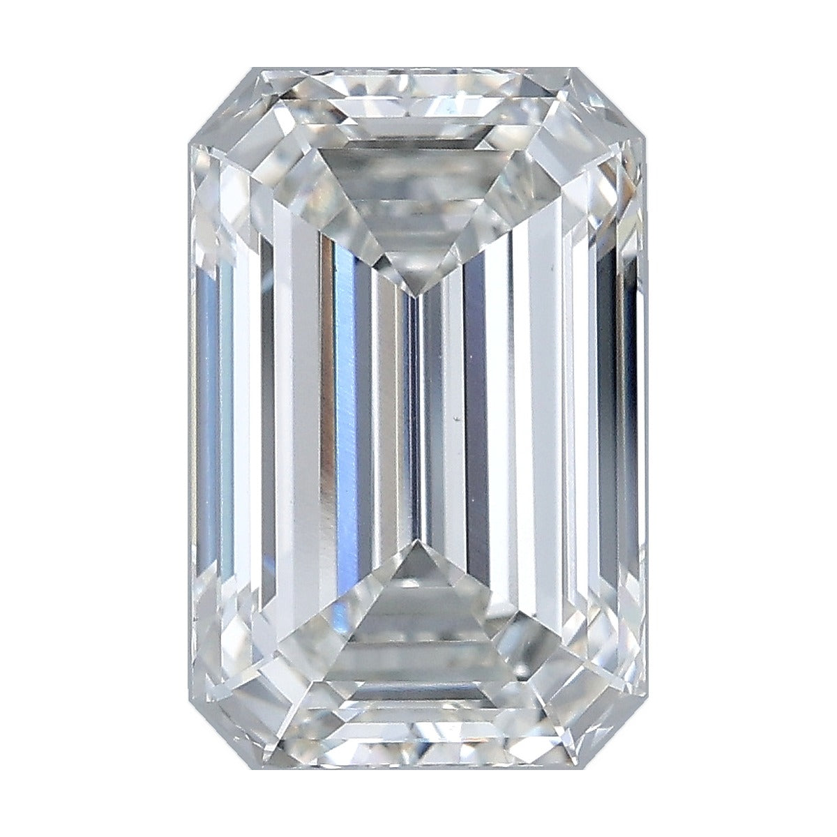 3.57 ct emerald lab-grown diamond, F color, VS1 clarity, IGI certified, still from its 360° video