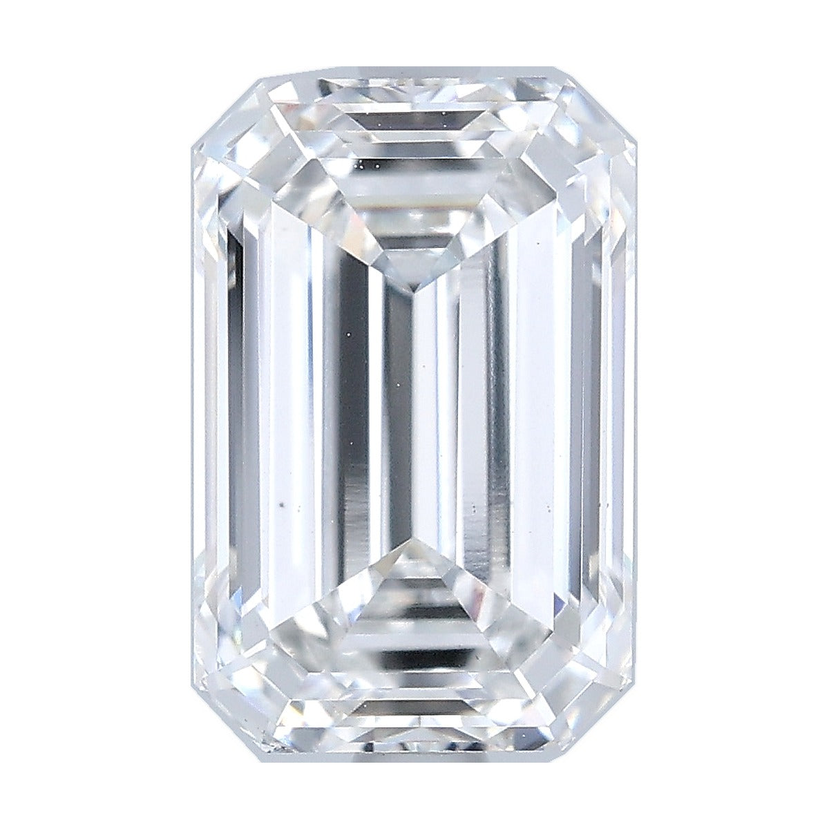 3.72 ct emerald lab-grown diamond, E color, VS1 clarity, IGI certified, still from its 360° video