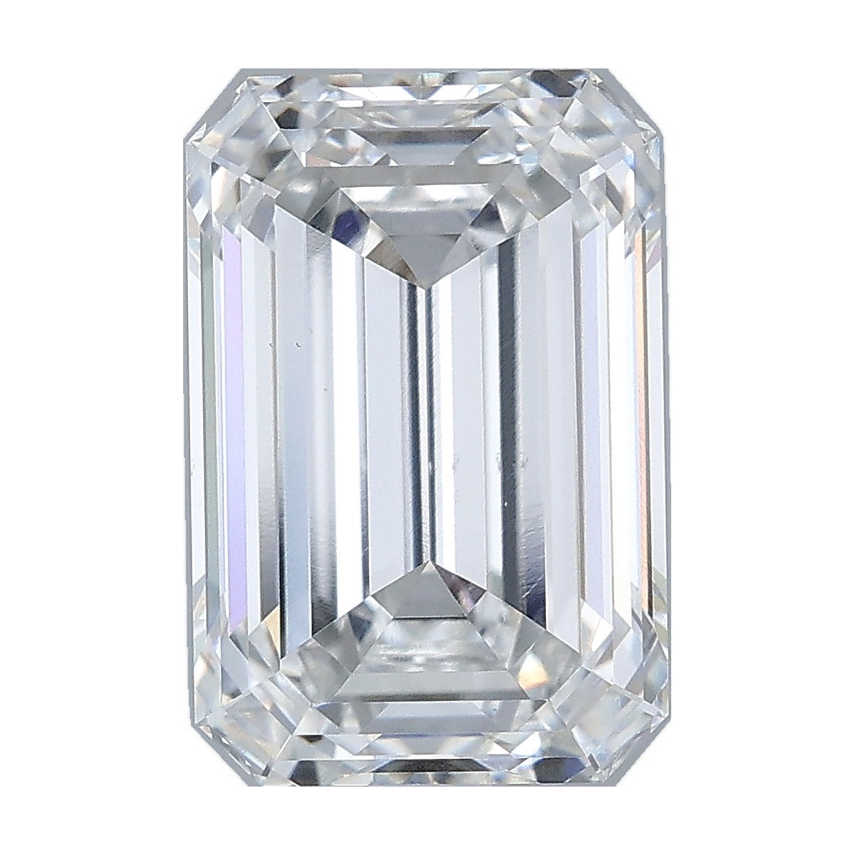3.72 ct emerald lab-grown diamond, E color, VVS2 clarity, IGI certified, still from its 360° video
