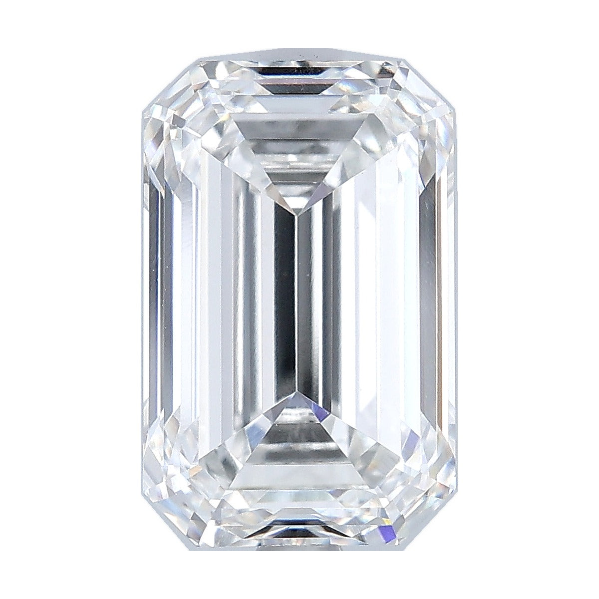 3.73 ct emerald lab-grown diamond, E color, VVS2 clarity, IGI certified, still from its 360° video