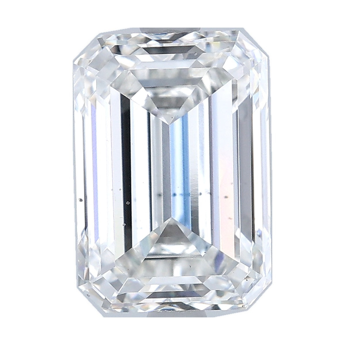 3.76 ct emerald lab-grown diamond, E color, VS2 clarity, IGI certified, still from its 360° video