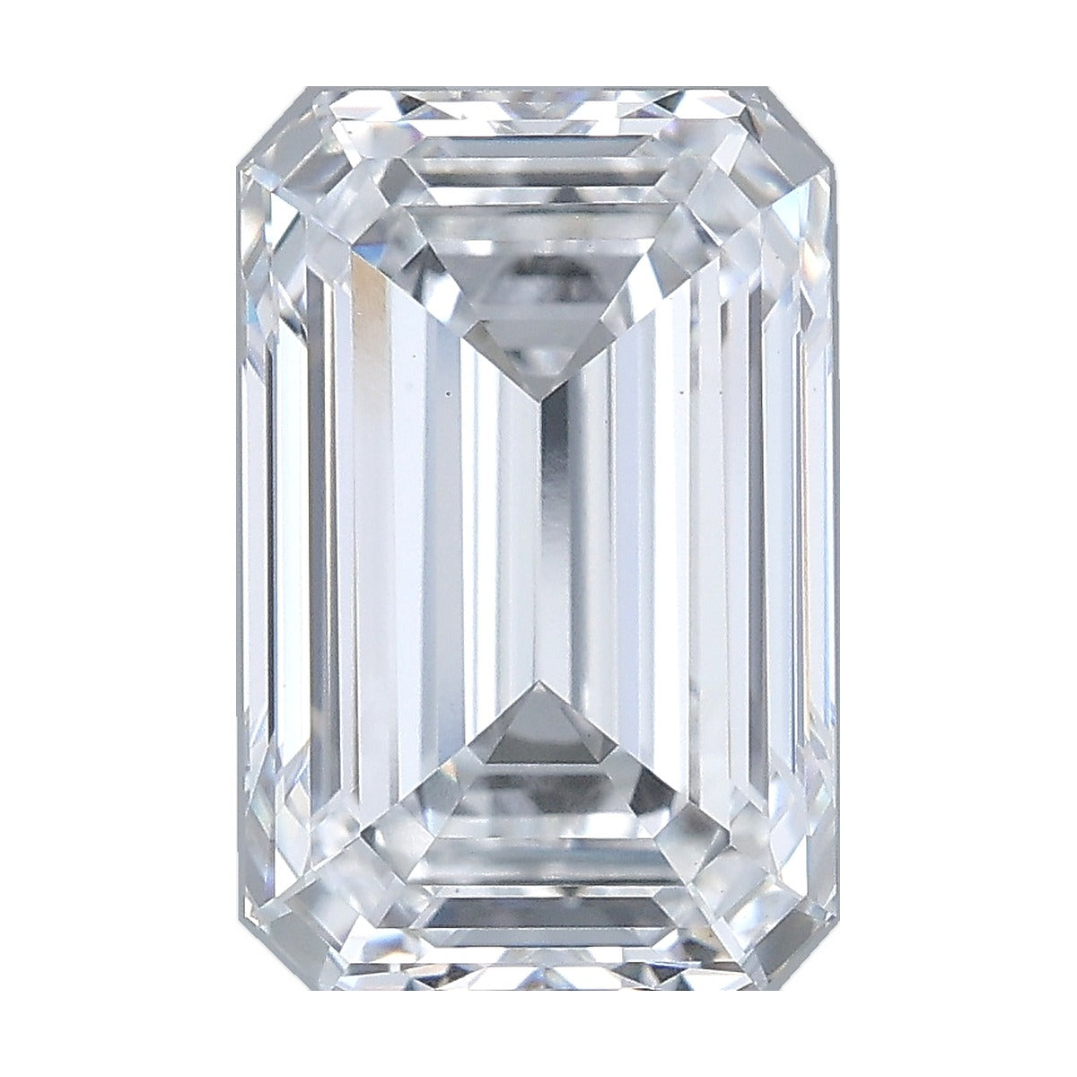 3.78 ct emerald lab-grown diamond, D color, VVS2 clarity, IGI certified, still from its 360° video