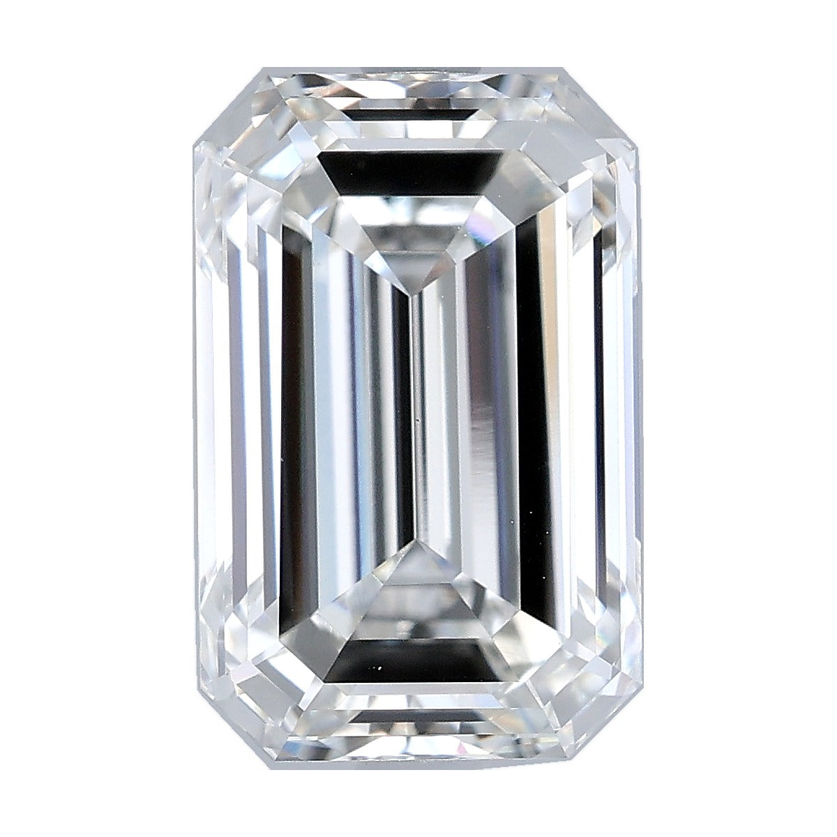 3.80 ct emerald lab-grown diamond, G color, VVS2 clarity, IGI certified, still from its 360° video