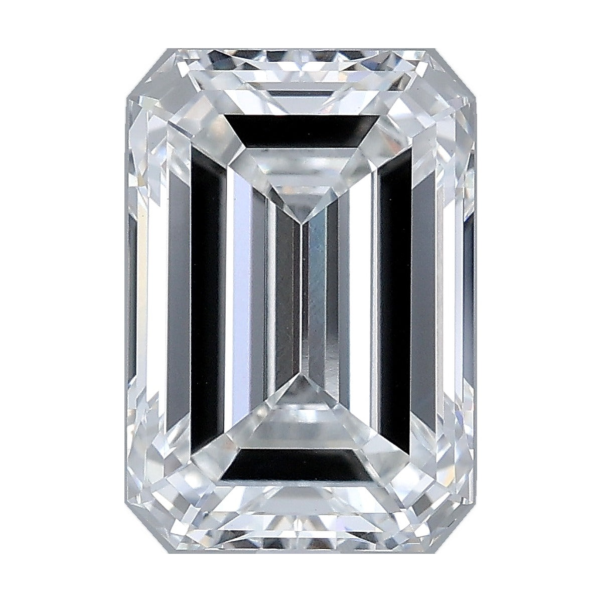 3.83 ct emerald lab-grown diamond, E color, VS1 clarity, IGI certified, still from its 360° video