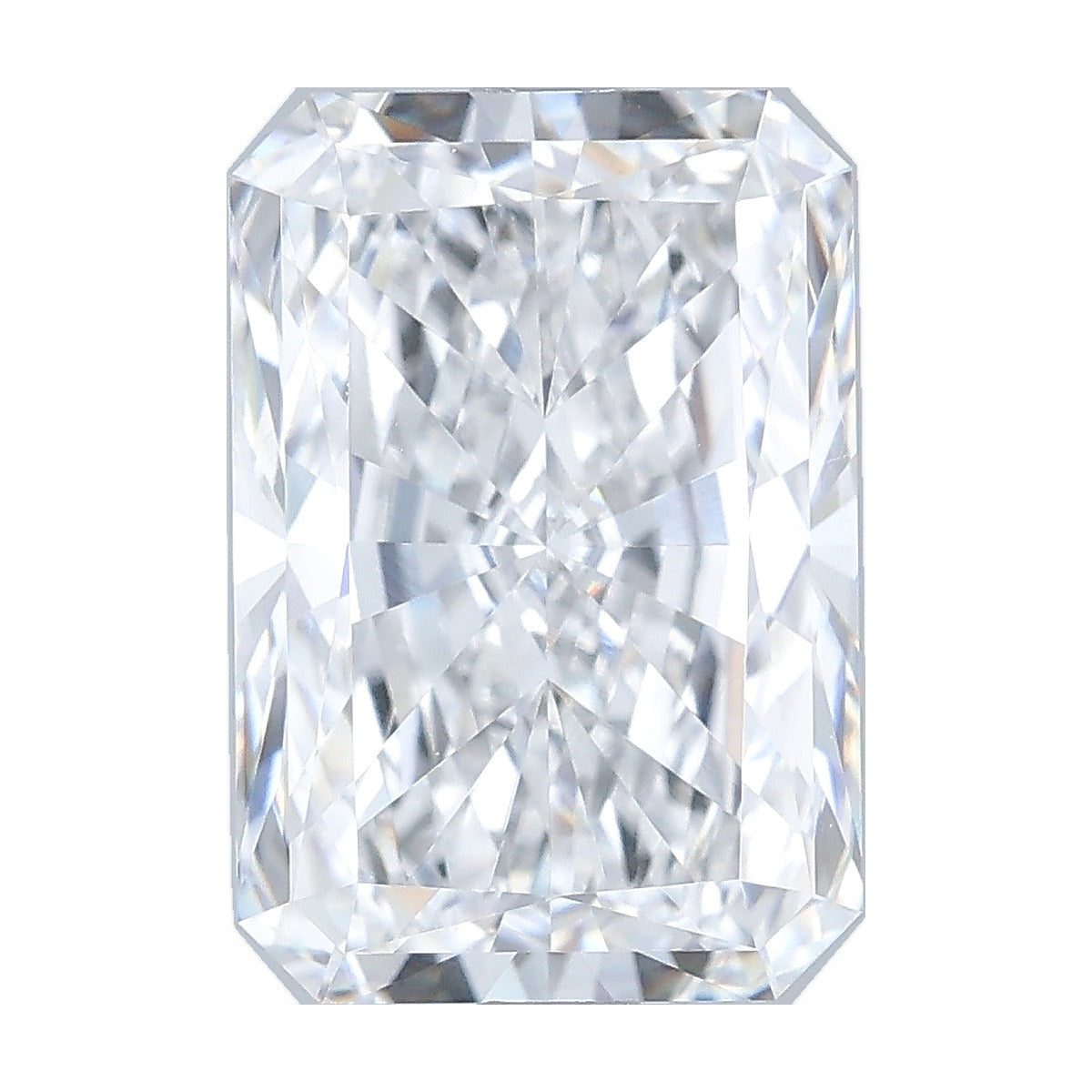 3.92 ct radiant lab-grown diamond, D color, VVS2 clarity, IGI certified, still from its 360° video