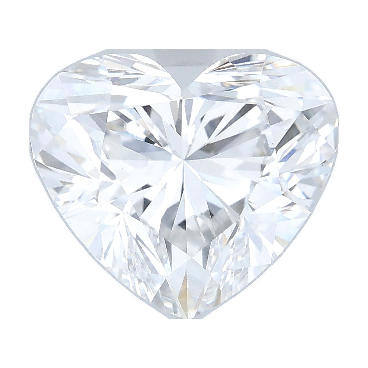 4.00 ct heart lab-grown diamond, E color, VS1 clarity, IGI certified, still from its 360° video