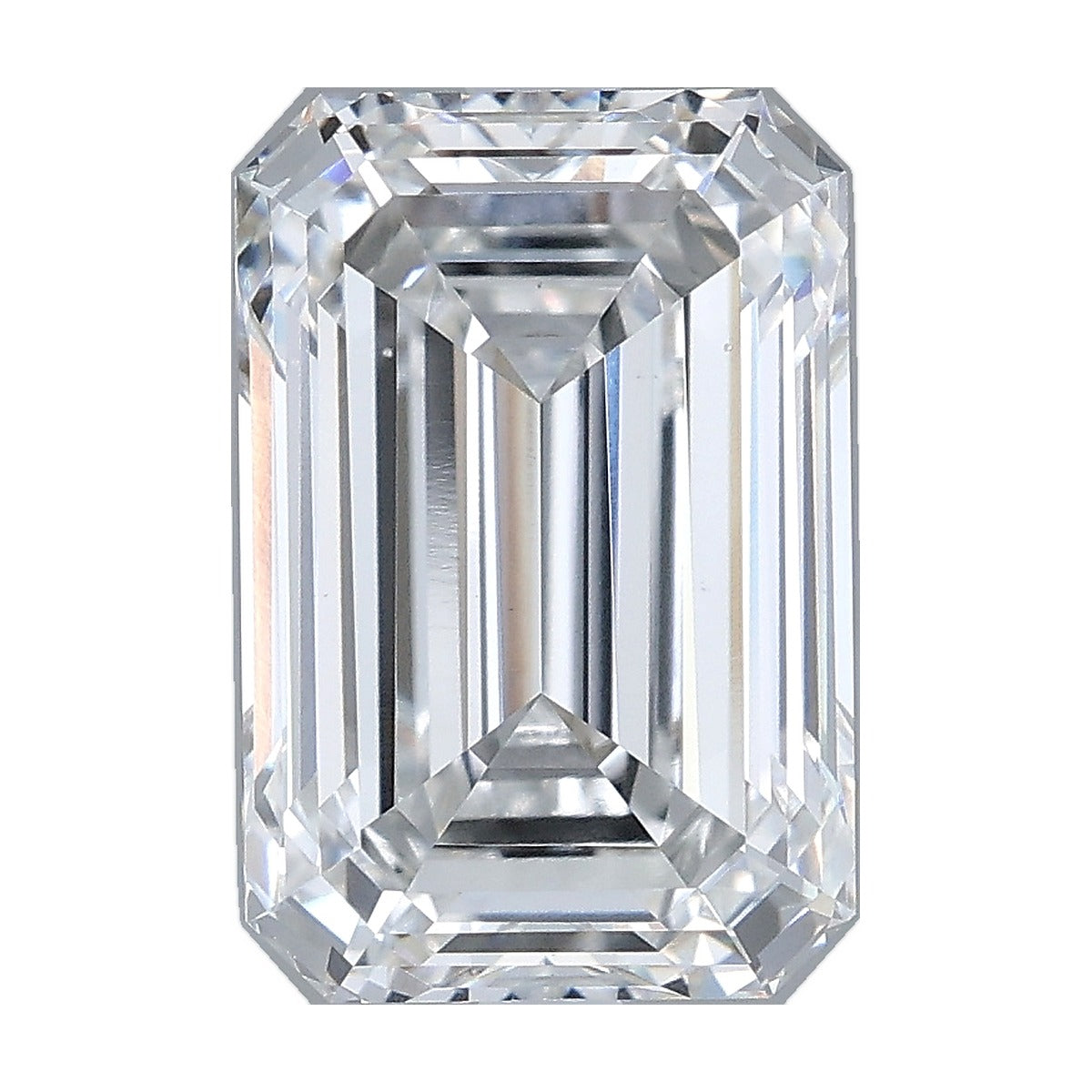 4.01 ct emerald lab-grown diamond, E color, VS1 clarity, IGI certified, still from its 360° video