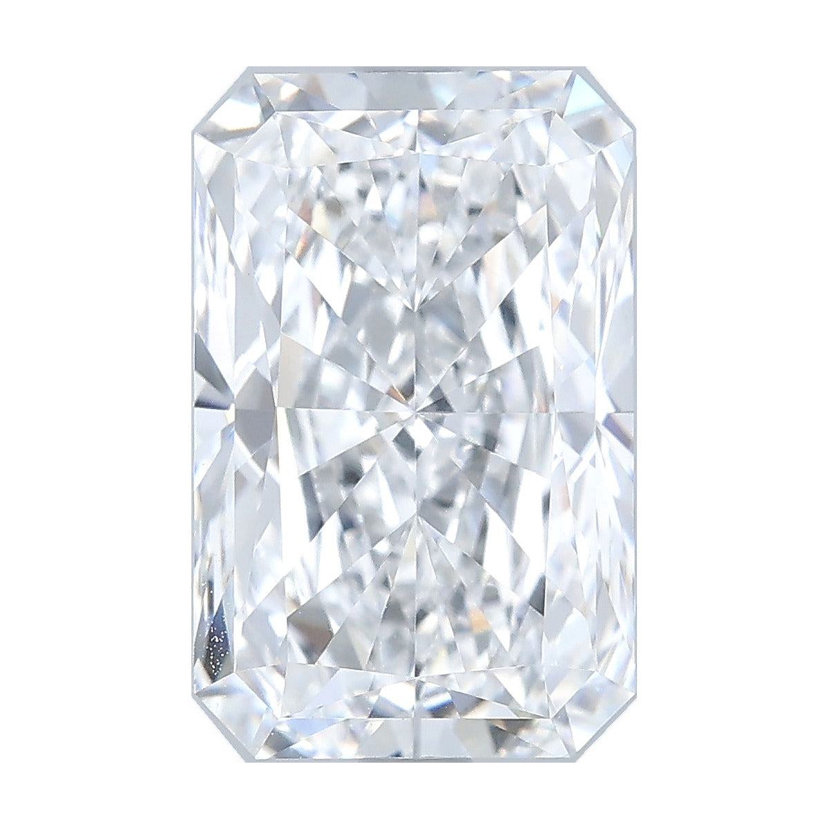 4.01 ct radiant lab-grown diamond, D color, VVS2 clarity, IGI certified, still from its 360° video