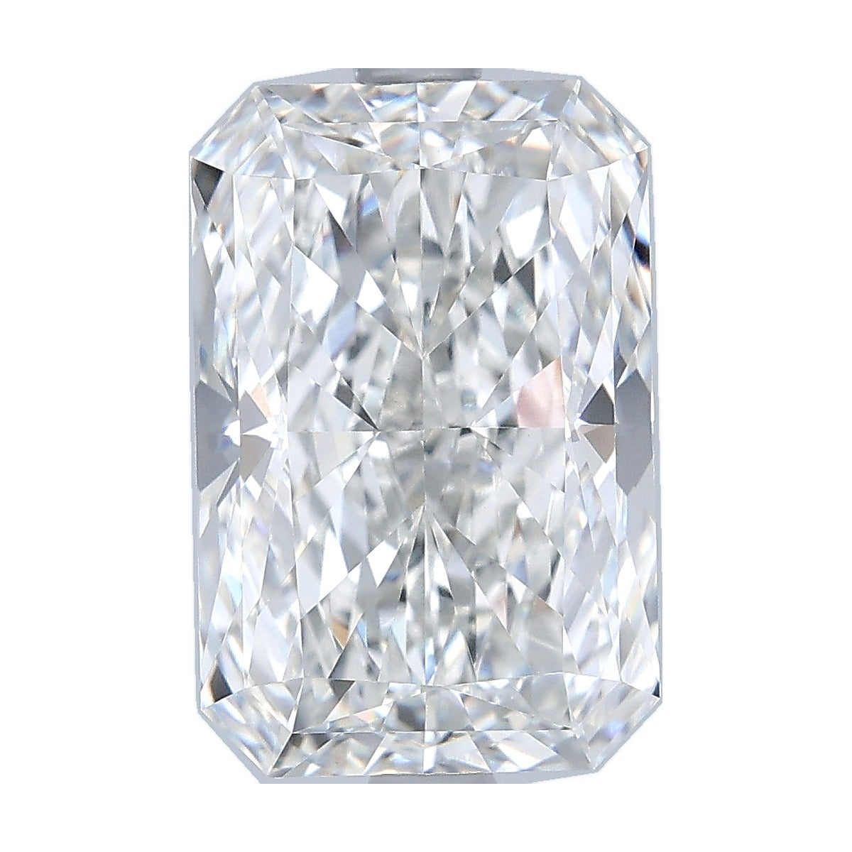 4.02 ct radiant lab-grown diamond, G color, VVS2 clarity, IGI certified, still from its 360° video