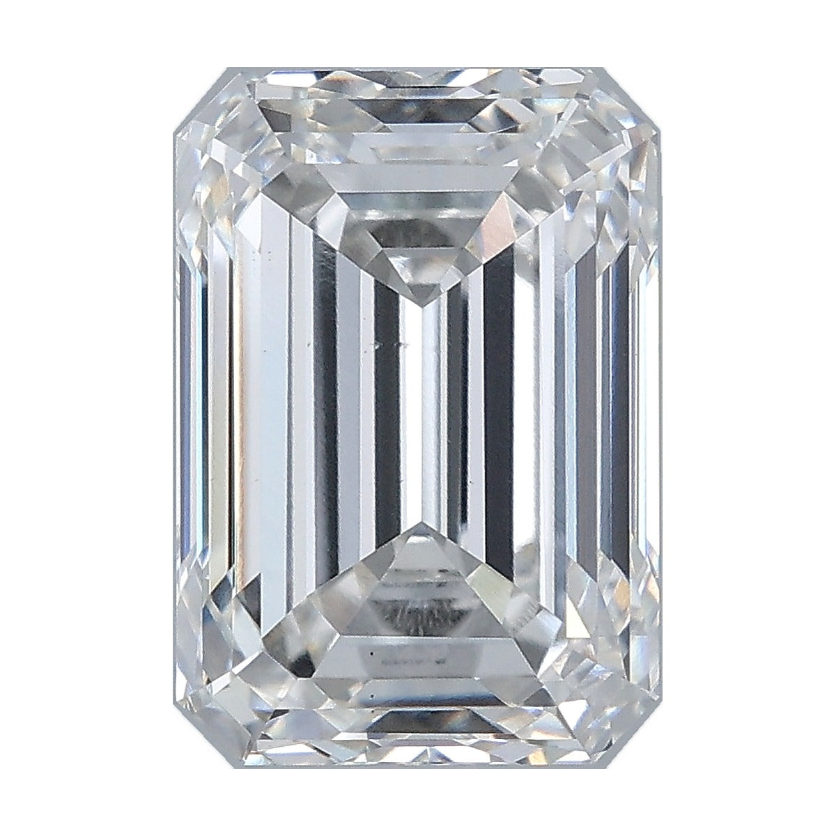 4.04 ct emerald lab-grown diamond, F color, VS1 clarity, IGI certified, still from its 360° video
