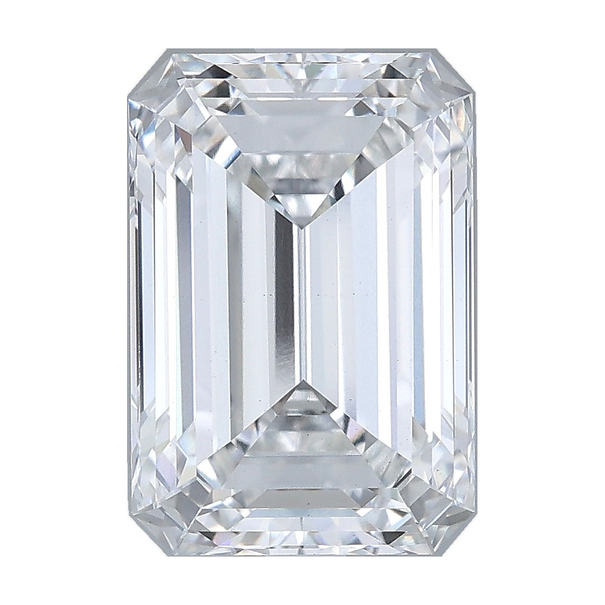 4.05 ct emerald lab-grown diamond, E color, VS1 clarity, IGI certified, still from its 360° video