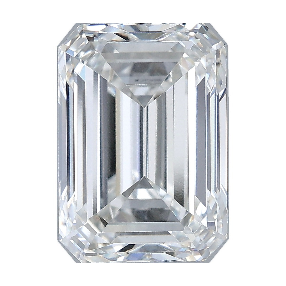 4.05 ct emerald lab-grown diamond, F color, VVS2 clarity, IGI certified, still from its 360° video