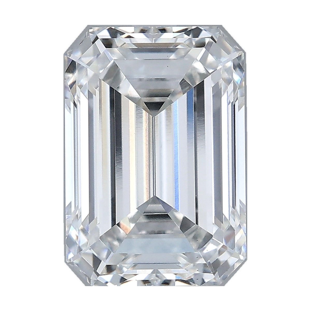 4.07 ct emerald lab-grown diamond, F color, VS1 clarity, IGI certified, still from its 360° video